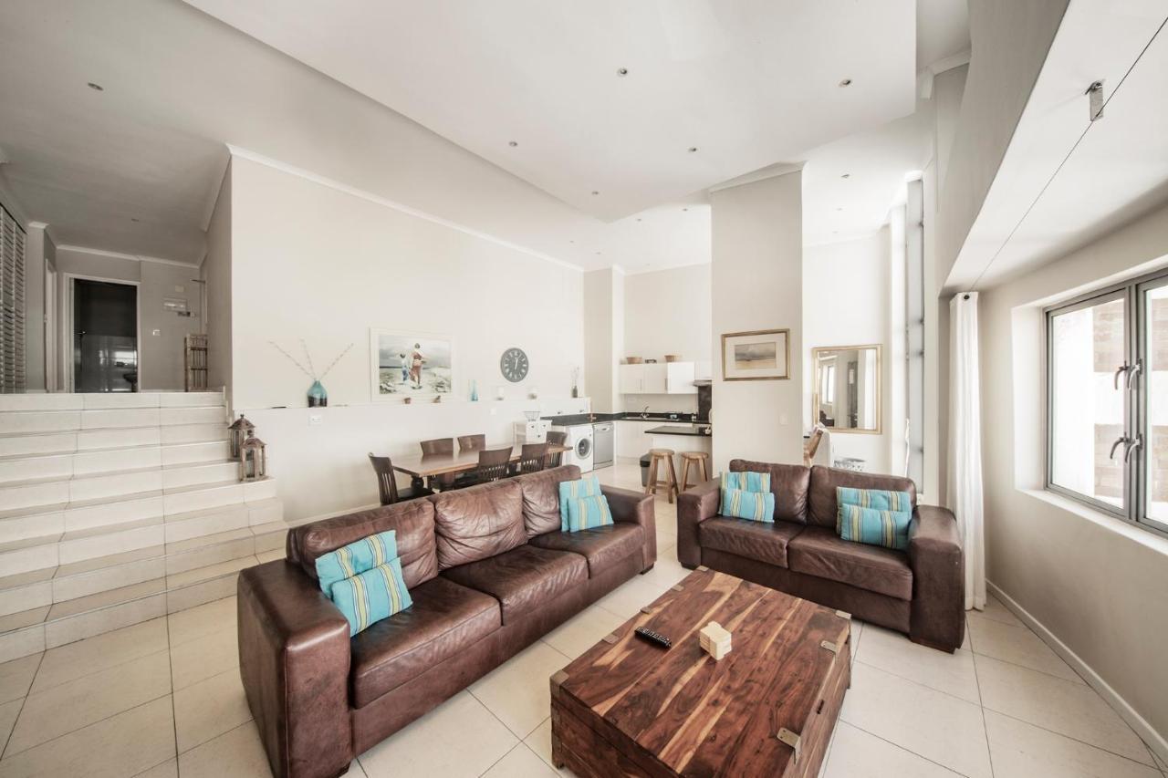 Surferscorner Self Catering Apartments Muizenberg Eksteriør billede