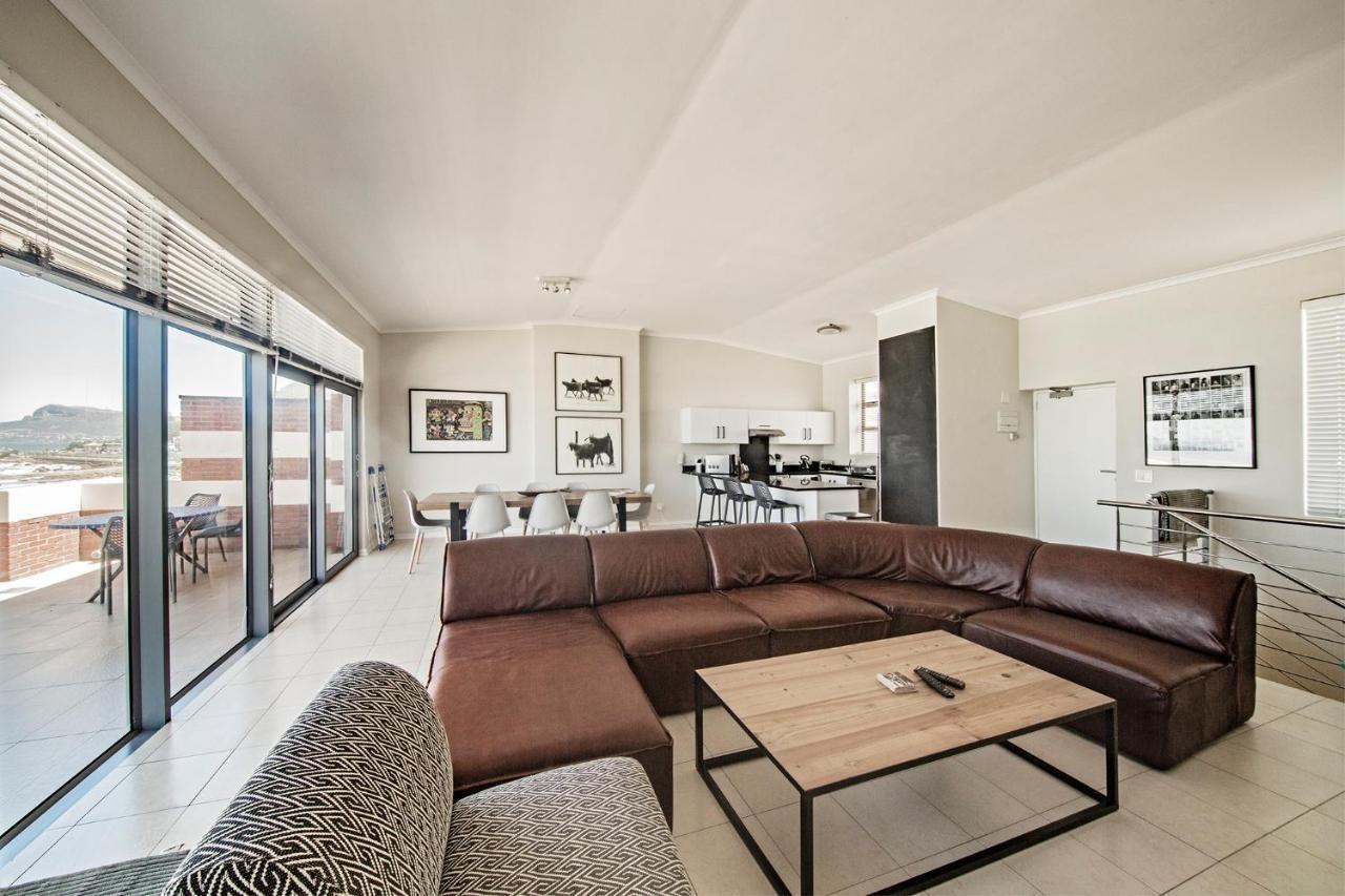 Surferscorner Self Catering Apartments Muizenberg Eksteriør billede