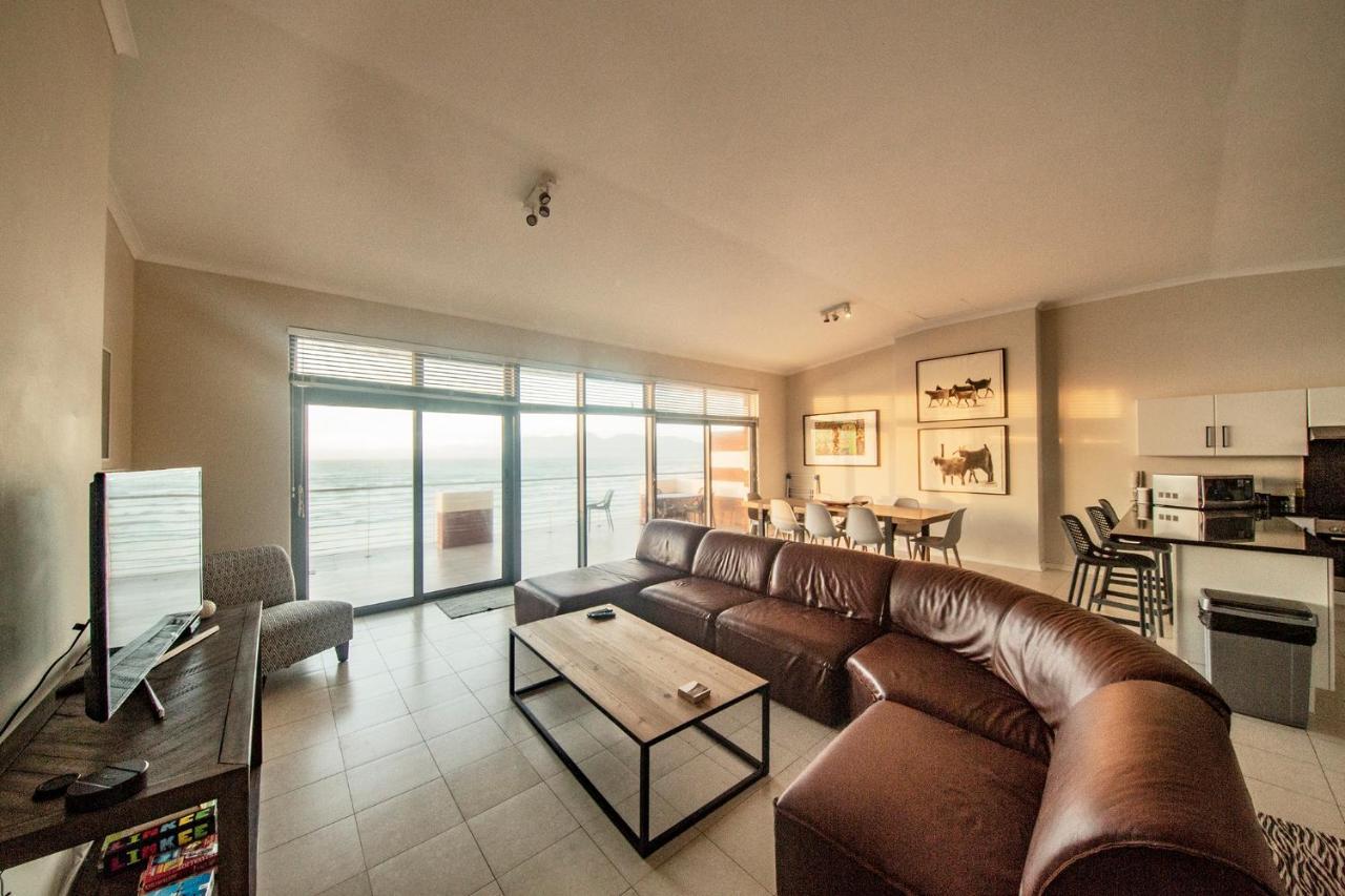 Surferscorner Self Catering Apartments Muizenberg Eksteriør billede