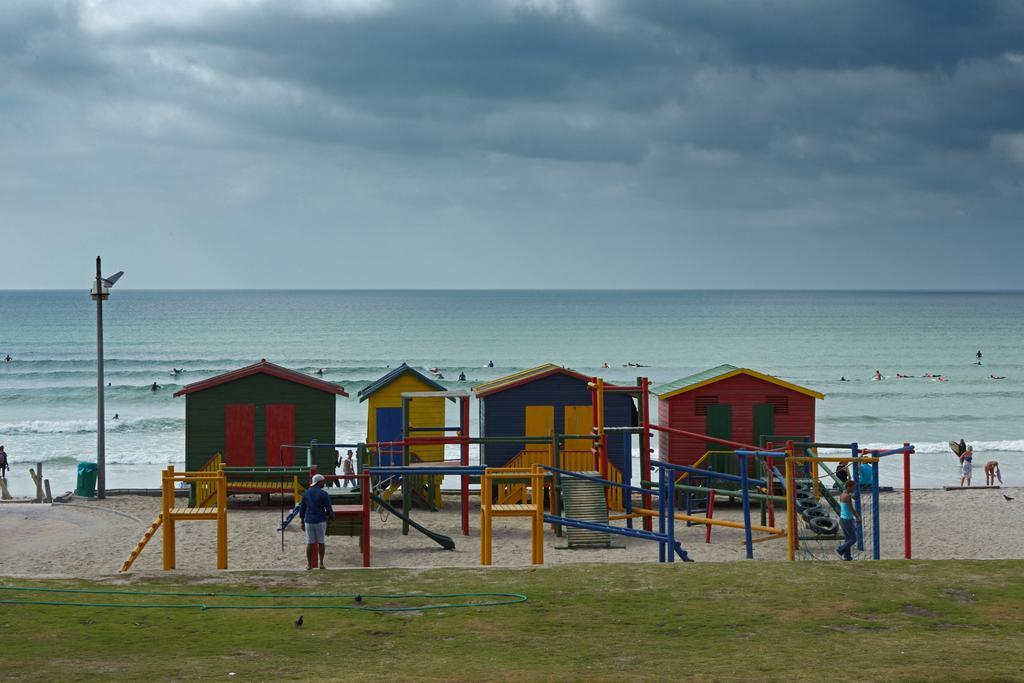 Surferscorner Self Catering Apartments Muizenberg Eksteriør billede
