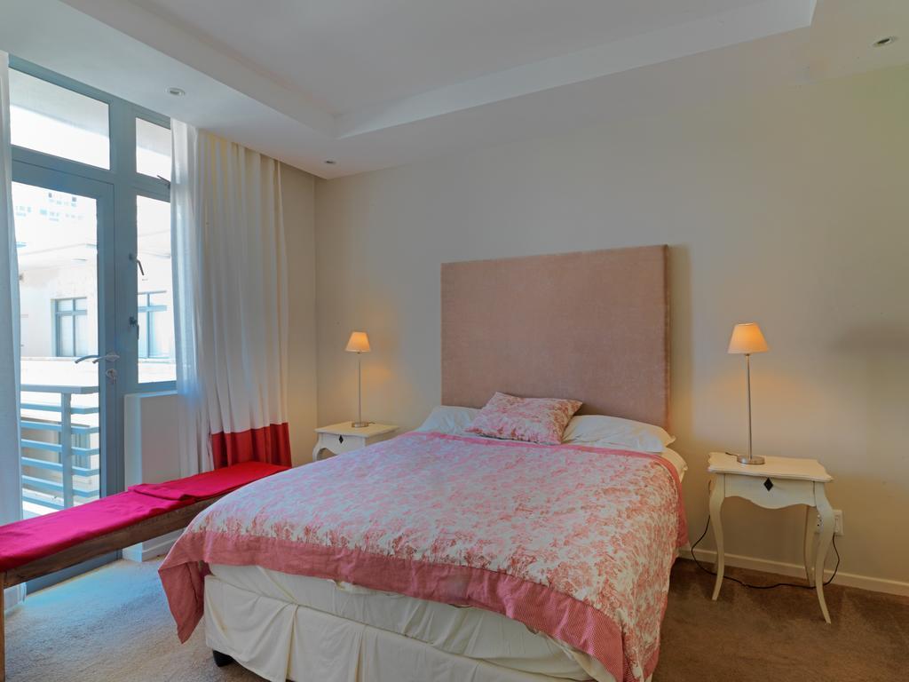 Surferscorner Self Catering Apartments Muizenberg Eksteriør billede