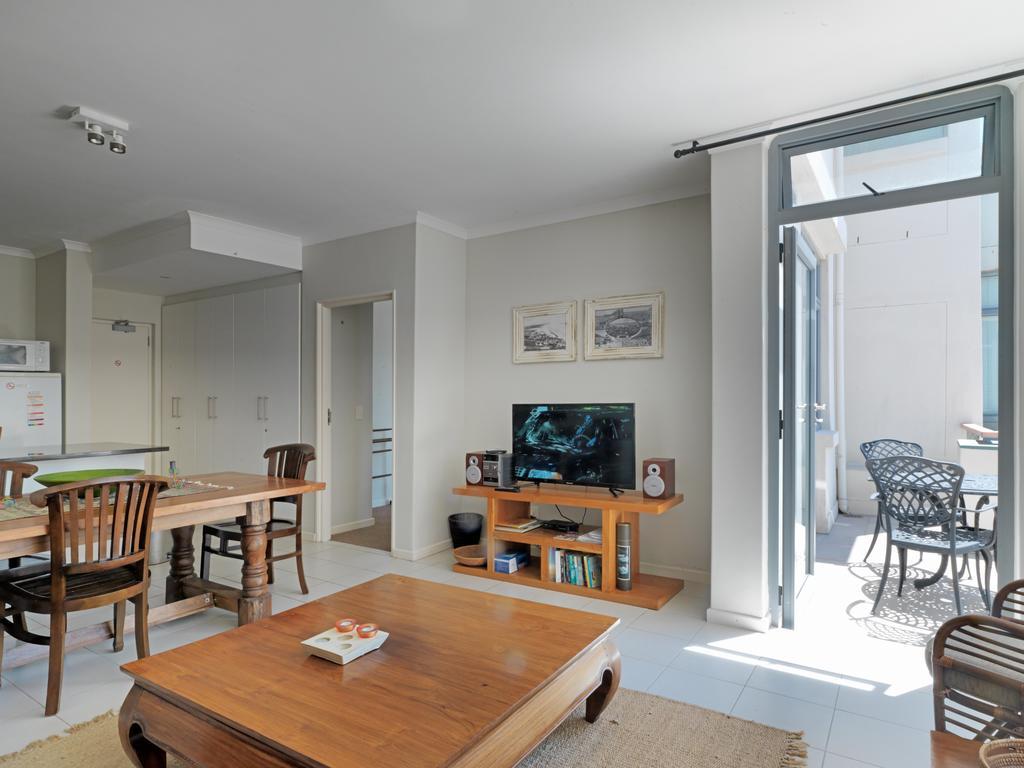 Surferscorner Self Catering Apartments Muizenberg Eksteriør billede
